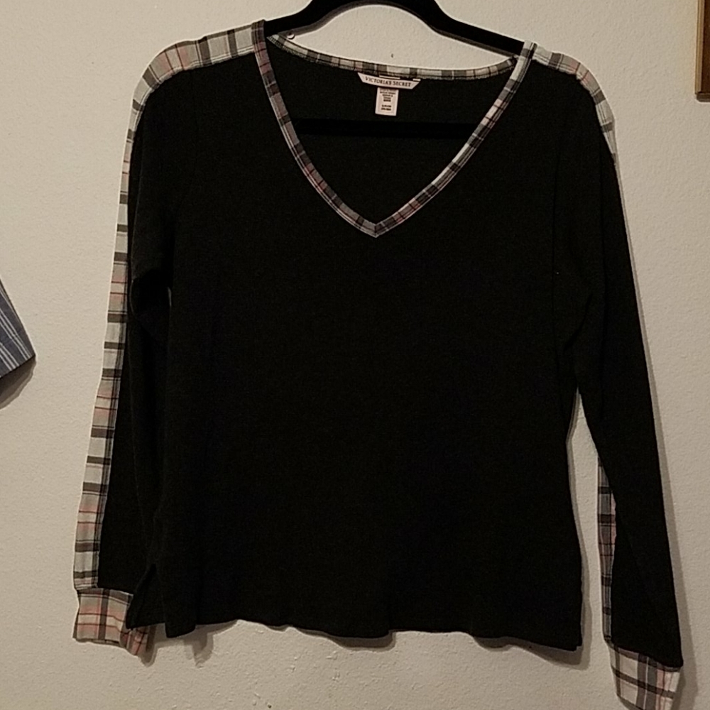 Grey v-neck sweater